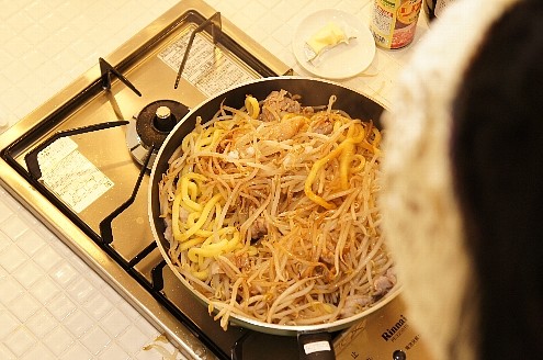 美味しい太麺の焼きそばでした。