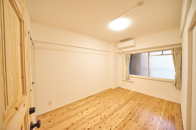 6011号室:入口から見たお部屋の様子